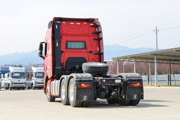 延安S700&nbsp;牵引车外观                                                图片