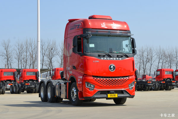 陕汽商用车 延安S700 14.5L柴油 680马力 6X4 赢动12档 AMT自动档 牵引车