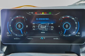 �������ó� �Ӱ�S700 14.5L���� 680���� 6X4 Ӯ��12�� AMT�Զ��� ǣ����ͼƬ