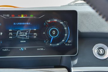 �������ó� �Ӱ�S700 14.5L���� 680���� 6X4 Ӯ��12�� AMT�Զ��� ǣ����ͼƬ