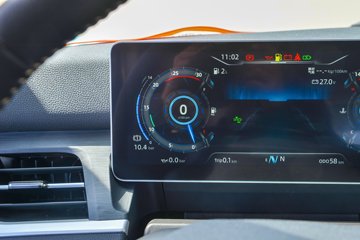 �������ó� �Ӱ�S700 14.5L���� 680���� 6X4 Ӯ��12�� AMT�Զ��� ǣ����ͼƬ