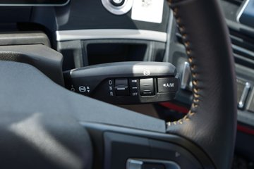 �������ó� �Ӱ�S700 14.5L���� 680���� 6X4 Ӯ��12�� AMT�Զ��� ǣ����ͼƬ