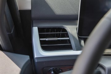 �������ó� �Ӱ�S700 14.5L���� 680���� 6X4 Ӯ��12�� AMT�Զ��� ǣ����ͼƬ