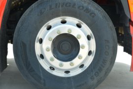 延安S700&nbsp;牵引车底盘                                                图片