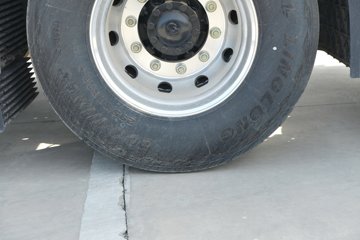 �������ó� �Ӱ�S700 14.5L���� 680���� 6X4 Ӯ��12�� AMT�Զ��� ǣ����ͼƬ