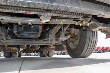 �������ó� �Ӱ�S700 14.5L���� 680���� 6X4 Ӯ��12�� AMT�Զ��� ǣ����ͼƬ