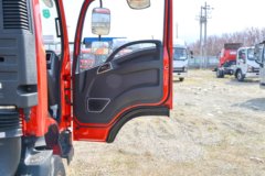 陕汽商用车 德龙G1 170马力 4.18米单排栏板轻卡(7T后桥)