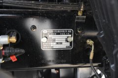 青岛解放 JK6中卡 240马力 4X2 5.2米仓栅式载货车