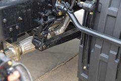 青岛解放 JK6中卡 240马力 4X2 5.2米仓栅式载货车