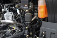 青岛解放 JK6中卡 240马力 4X2 5.2米仓栅式载货车