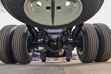 �ൺ��� JK6�п� 240���� 4X2 5.2�ײ�դʽ�ػ���ͼƬ