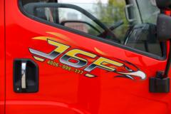 解放 J6F 180马力 法士特8档 4.16米单排仓栅式轻卡