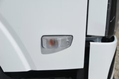 陕汽商用车德龙G200 2.5L柴油 155马力 法士特8档 4.18米单排仓栅式轻卡