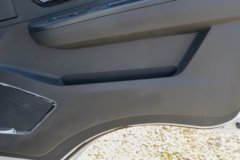 陕汽商用车德龙G200 2.5L柴油 155马力 法士特8档 4.18米单排仓栅式轻卡