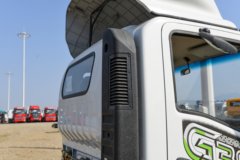 陕汽商用车 德龙G300 163马力 4X2 4.06米冷藏车(法士特8档)