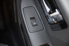 陕汽商用车 德龙G300 163马力 4X2 4.06米冷藏车(法士特8档)