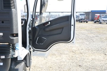 �������ó� ����G300 163���� 4X2 4.06����س�(��ʿ��8��)ͼƬ