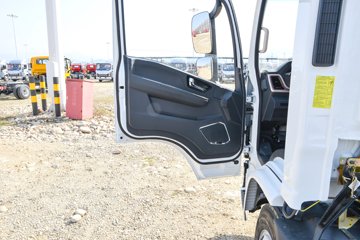 �������ó� ����G300 163���� 4X2 4.06����س�(��ʿ��8��)ͼƬ