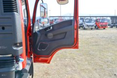 陕汽商用车 德龙G200 170马力 4.18米单排栏板轻卡