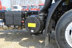 陕汽商用车 德龙G200 170马力 4.18米单排栏板轻卡