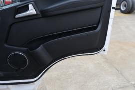 J6F&nbsp;载货车驾驶室                                               图片