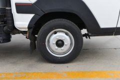 蓝擎汽车 凌R 1.6L 122马力 汽油 3.85米单排厢式微卡