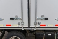 蓝擎汽车 凌R 1.6L 122马力 汽油 3.85米单排厢式微卡