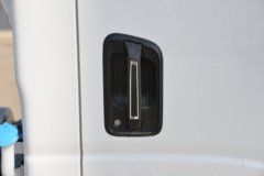 陕汽商用车 智云S300 天行版 4.5T 4.2米单排纯电动厢式轻卡(气刹)120.27kWh