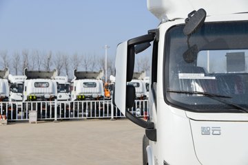 �������ó� ����S300 ���а� 4.2�׵��Ŵ��綯��ʽ�Ῠ 120.27kWhͼƬ