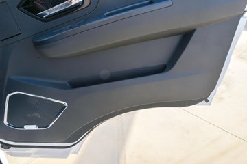 �������ó� ����S300 ���а� 4.2�׵��Ŵ��綯��ʽ�Ῠ 120.27kWhͼƬ