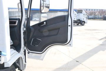 �������ó� ����S300 ���а� 4.2�׵��Ŵ��綯��ʽ�Ῠ 120.27kWhͼƬ