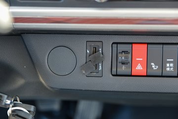 �������ó� ����S300 ���а� 4.2�׵��Ŵ��綯��ʽ�Ῠ 120.27kWhͼƬ