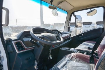 �������ó� ����S300 ���а� 4.2�׵��Ŵ��綯��ʽ�Ῠ 120.27kWhͼƬ