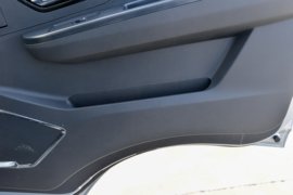 德龙G200&nbsp;载货车驾驶室                                               图片