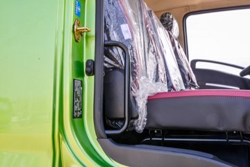 �������ó� ����G500 ���ϰ� 4.3L���� 240���� 4X2 ��ʿ��10�� 4.2���Ű���ж��ͼƬ