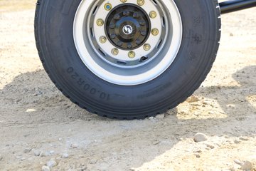 �������ó� ����G500 ���ϰ� 4.3L���� 240���� 4X2 ��ʿ��10�� 4.2���Ű���ж��ͼƬ