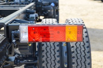 �������ó� ����G500 ���ϰ� 4.3L���� 240���� 4X2 ��ʿ��10�� 4.2���Ű���ж��ͼƬ