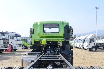 �������ó� ����G500 ���ϰ� 4.3L���� 240���� 4X2 ��ʿ��10�� 4.2���Ű���ж��ͼƬ