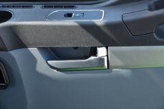陕汽商用车德御Q300 8.5L柴油 380马力 8X4 法士特12档 5.8米自卸车