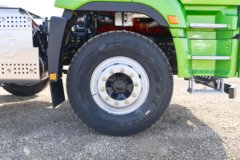 陕汽商用车德御Q300 8.5L柴油 380马力 8X4 法士特12档 5.8米自卸车