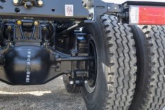陕汽商用车德御Q300 8.5L柴油 380马力 8X4 法士特12档 5.8米自卸车