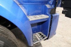 江淮 格尔发A5L 5.1L柴油 240马力 4X2 法士特8档 6.8米厢式载货车