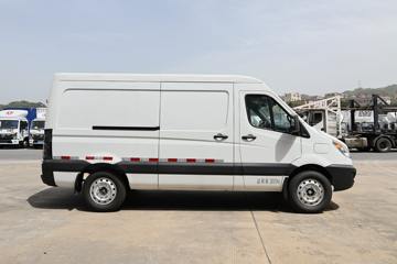 星锐EV5&nbsp;电动封闭厢货外观图片