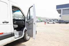 江淮 星锐EV5 城市物流版 5.5米纯电动厢式运输车53.76kWh