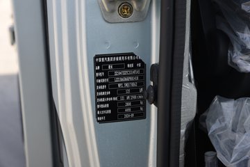 ����HOWO�Ῠͳ˧PRO 2.5L���� 170���� 8�� 4.15�׵�����ʽ�ῨͼƬ
