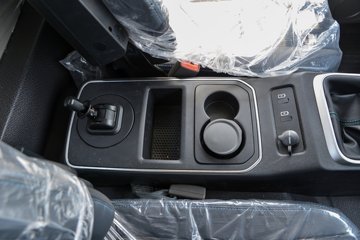 ����HOWO�Ῠͳ˧PRO 2.5L���� 170���� 8�� 4.15�׵�����ʽ�ῨͼƬ
