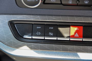 ����HOWO�Ῠͳ˧PRO 2.5L���� 170���� 8�� 4.15�׵�����ʽ�ῨͼƬ