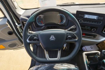 ����HOWO�Ῠͳ˧PRO 2.5L���� 170���� 8�� 4.15�׵�����ʽ�ῨͼƬ
