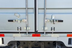 重汽HOWO轻卡统帅PRO 2.5L柴油 170马力 8档 4.15米单排厢式轻卡