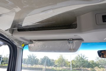 ����HOWOͳ˧PRO 2.5L���� 180���� ������8�� 4.15�׵�����ʽ�ῨͼƬ